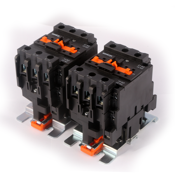 (S) Контактор КМИ 34032 40А 230В фото